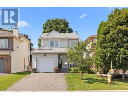 43 PEACOCK CRESCENT, Ottawa, Ontario