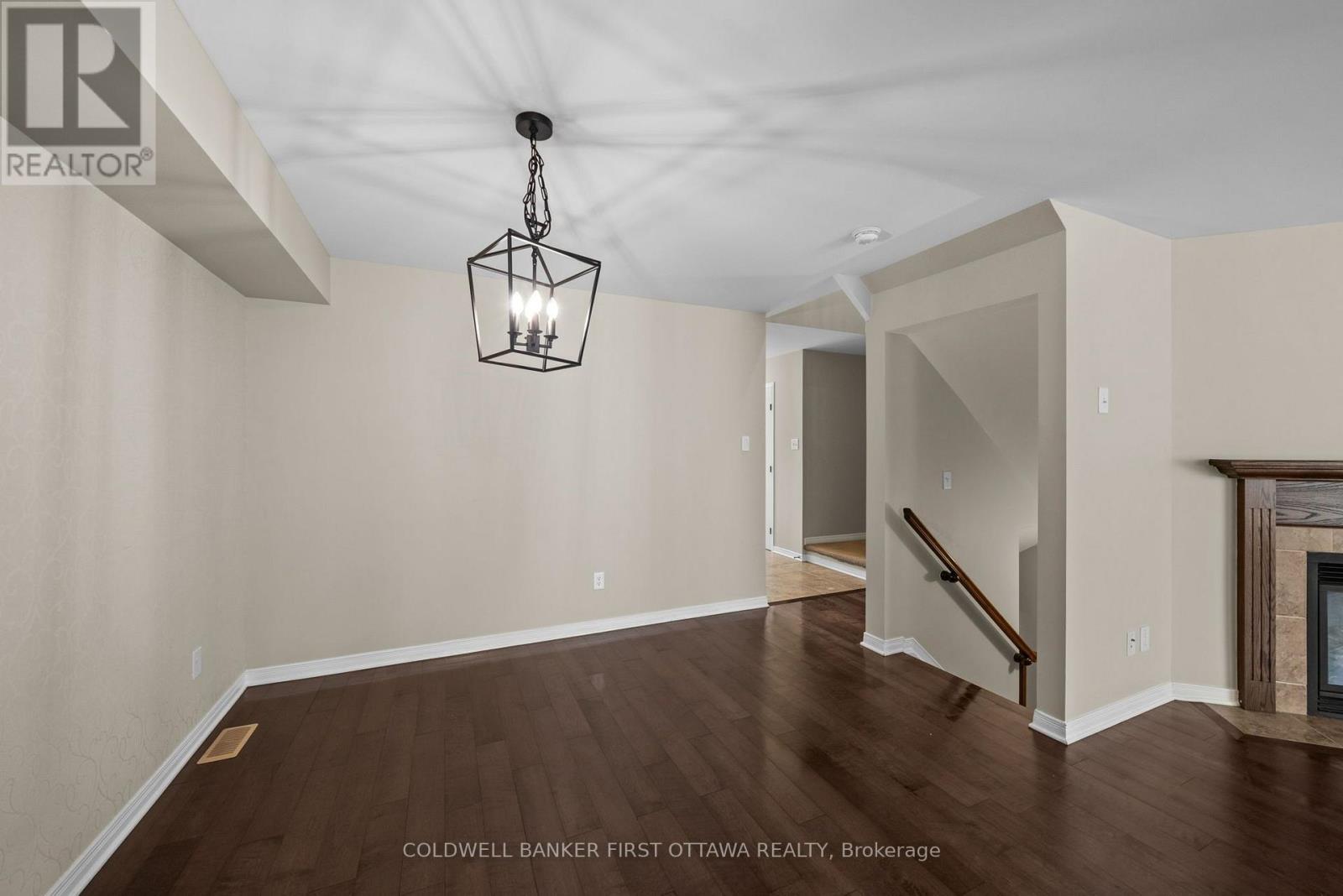 416 Haresfield Court, Ottawa, Ontario  K4M 0E2 - Photo 4 - X13577406
