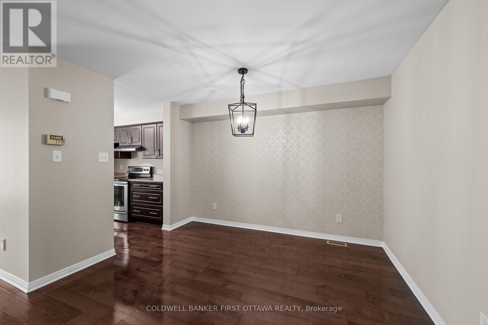 416 Haresfield Court, Ottawa, Ontario  K4M 0E2 - Photo 5 - X13577406