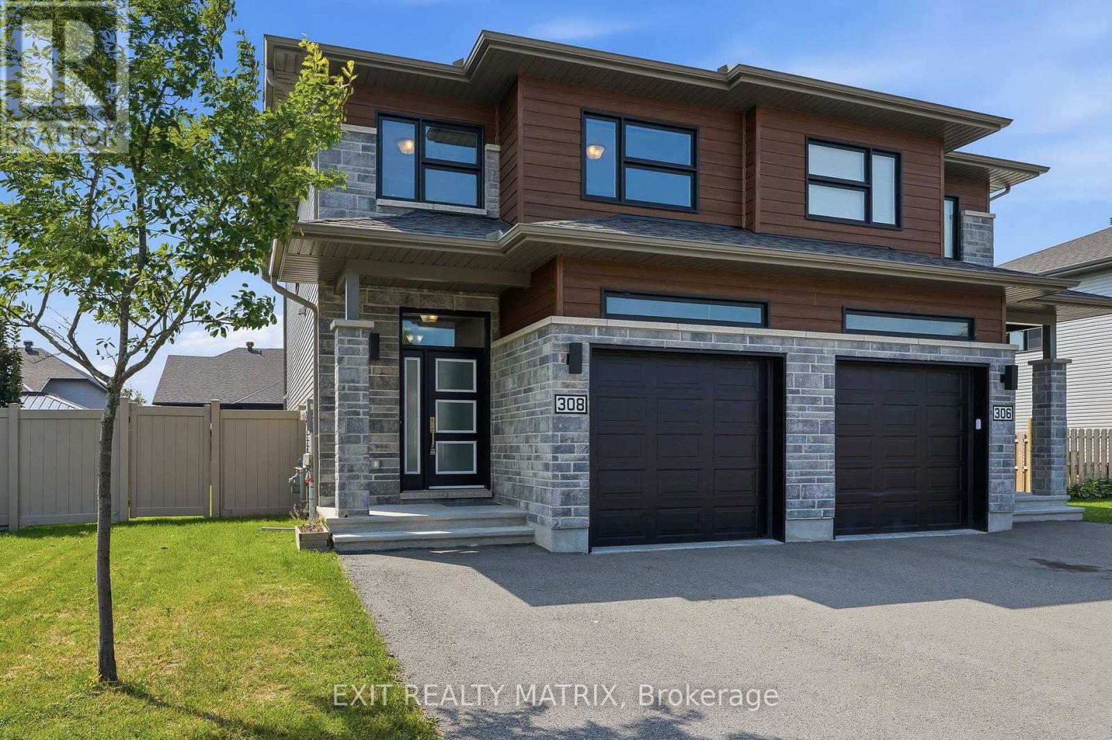 308 Belfort Street, Russell, Ontario  K0A 1W0 - Photo 1 - X13577446