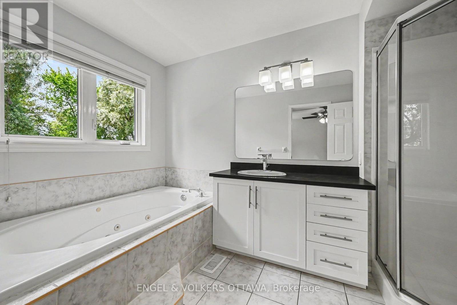 101 Margrave Avenue, Ottawa, Ontario  K1T 3Y1 - Photo 13 - X13577728