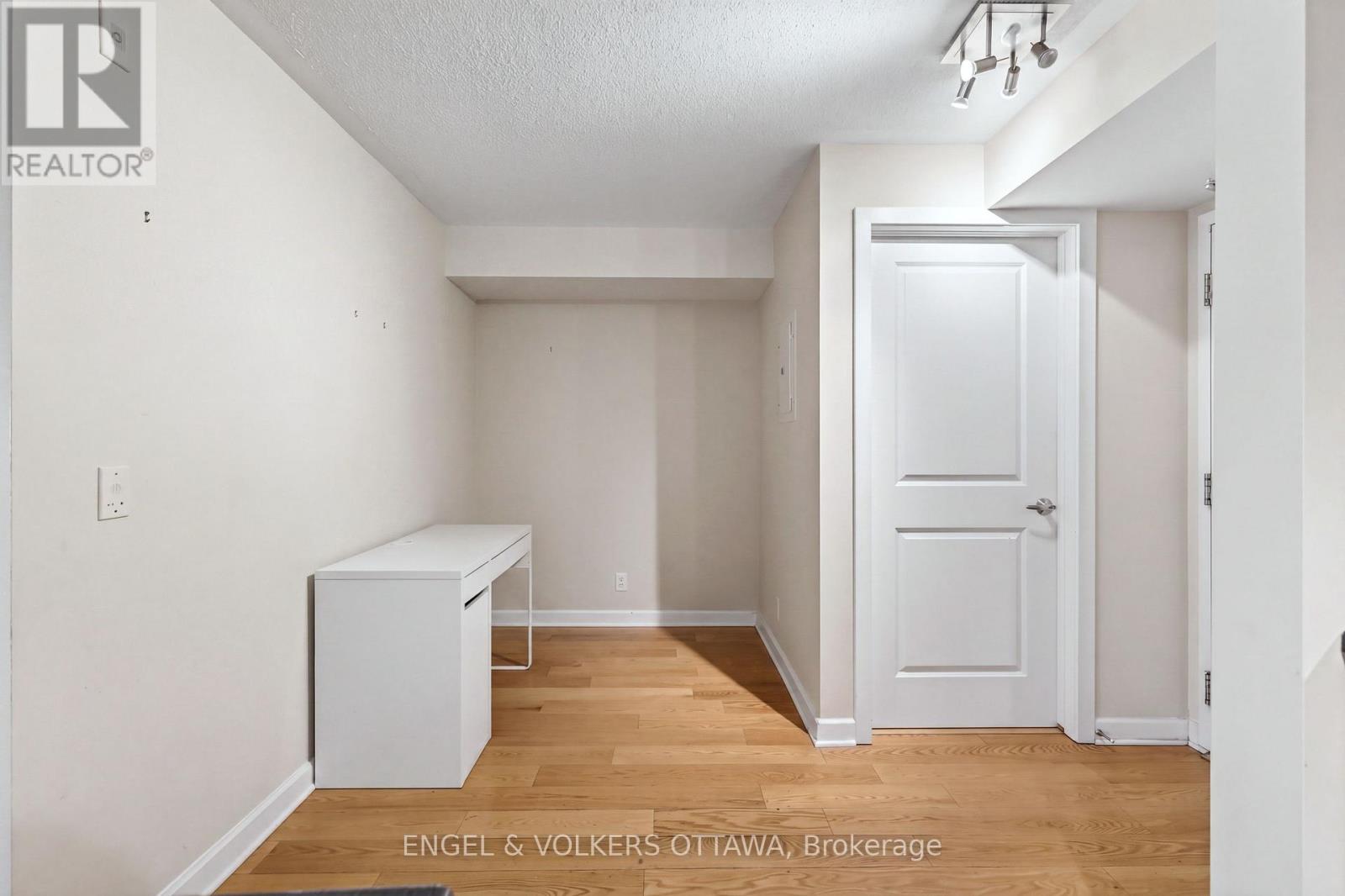 604 - 138 Somerset Street W, Ottawa, Ontario  K2P 0A3 - Photo 3 - X13577742