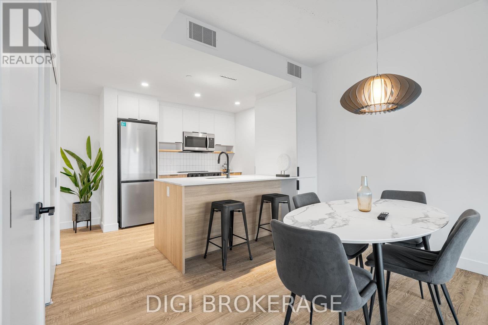 405 - 1240 Cummings Avenue, Ottawa, Ontario  K1J 0E3 - Photo 2 - X13577976