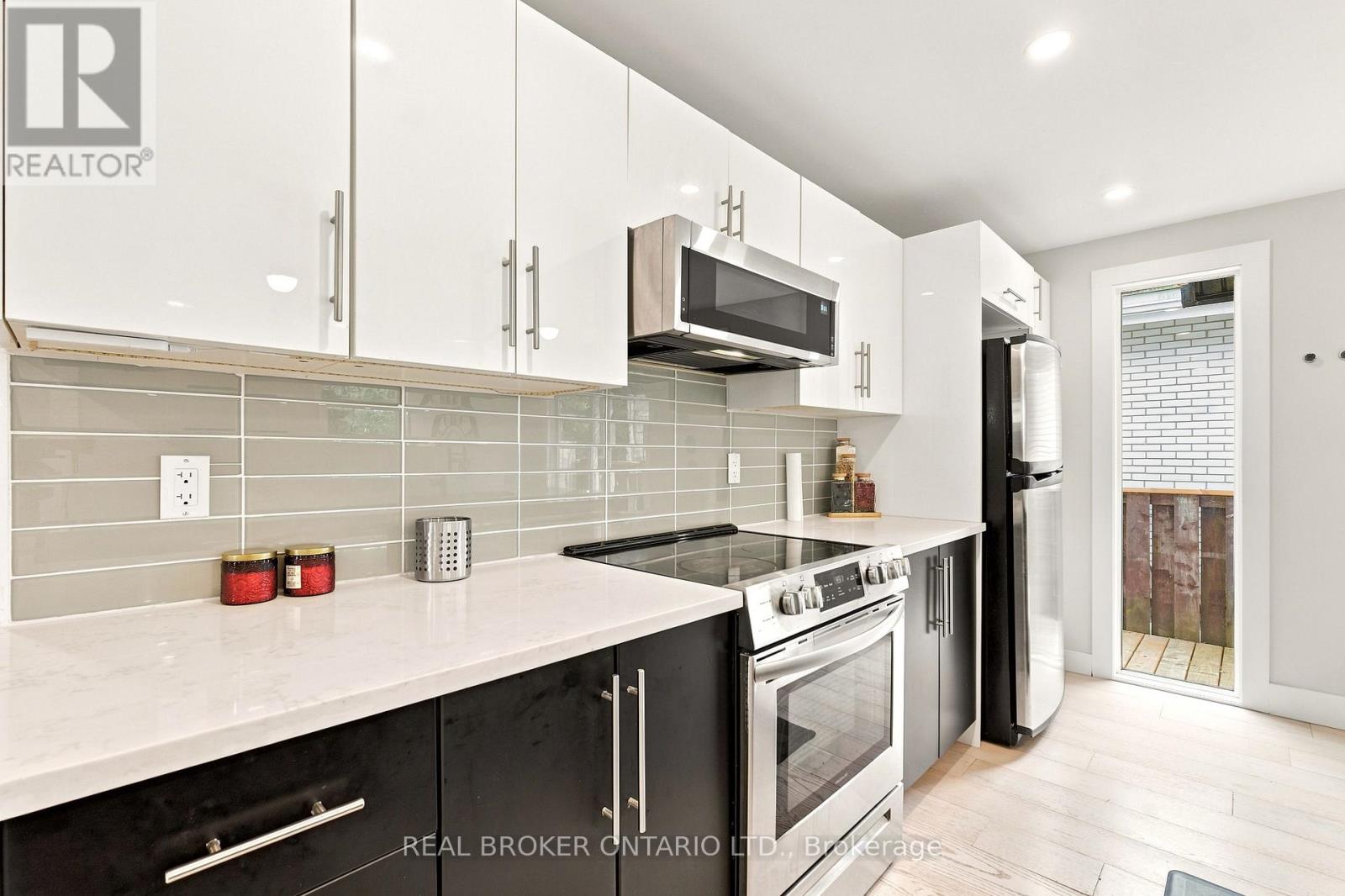 2021 Woodglen Crescent, Ottawa, Ontario  K1J 6G6 - Photo 11 - X13578012