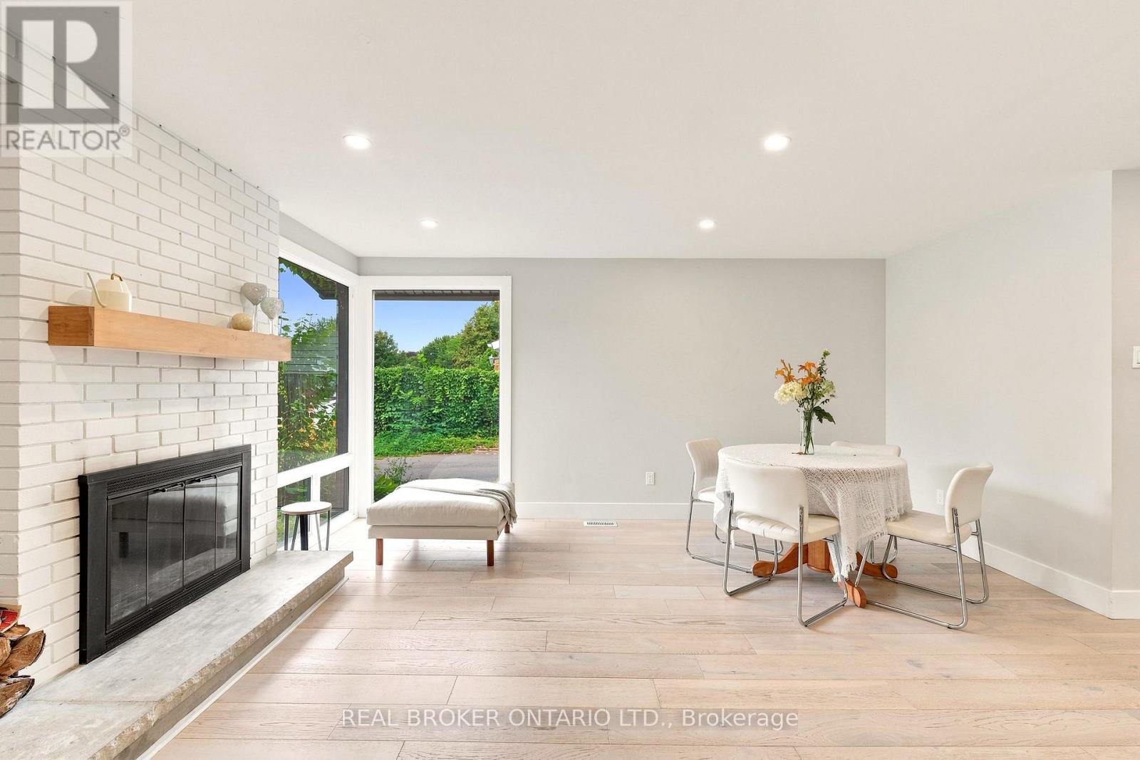 2021 Woodglen Crescent, Ottawa, Ontario  K1J 6G6 - Photo 7 - X13578012