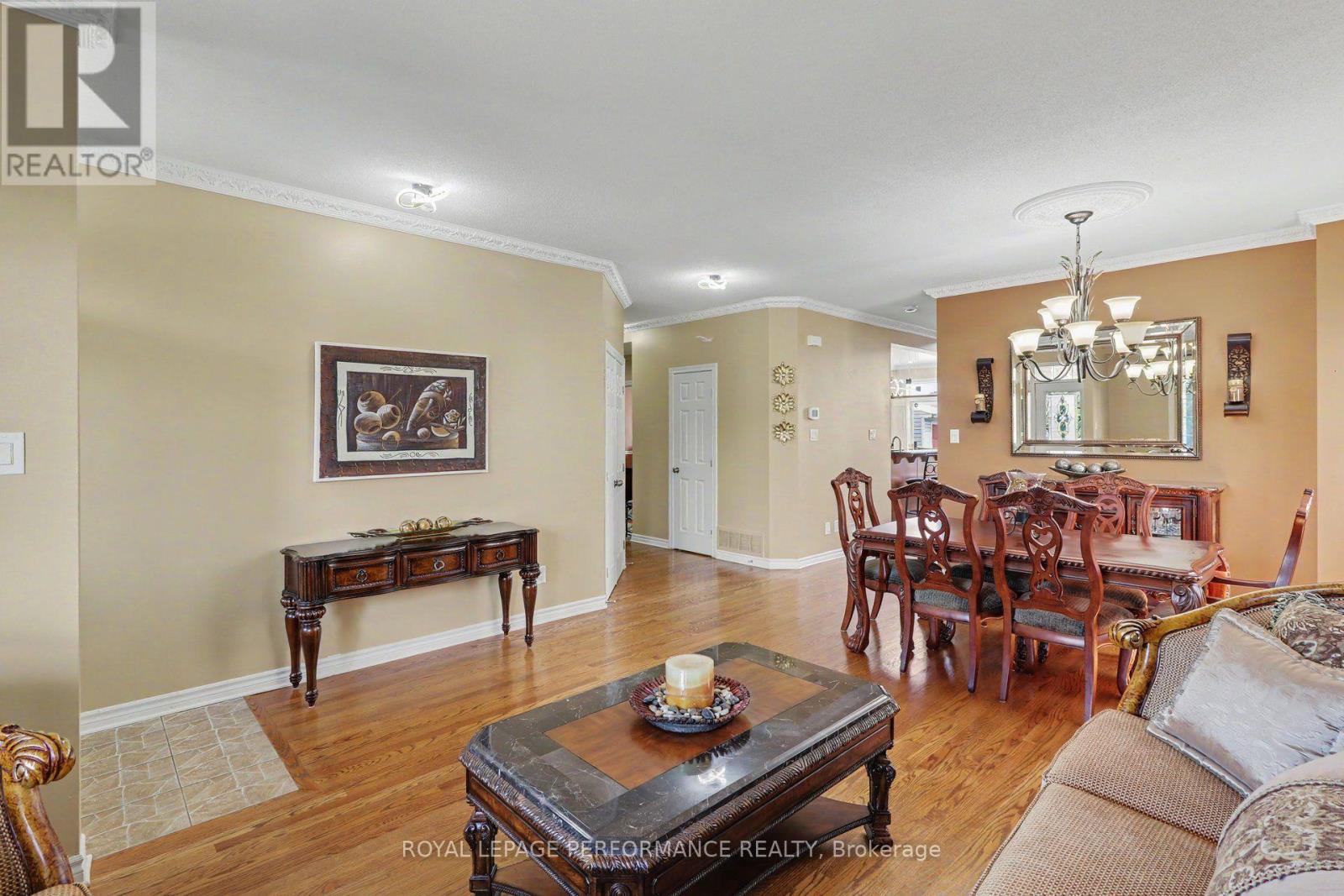 119 Felicity Crescent, Ottawa, Ontario  K1W 0C3 - Photo 4 - X13578106