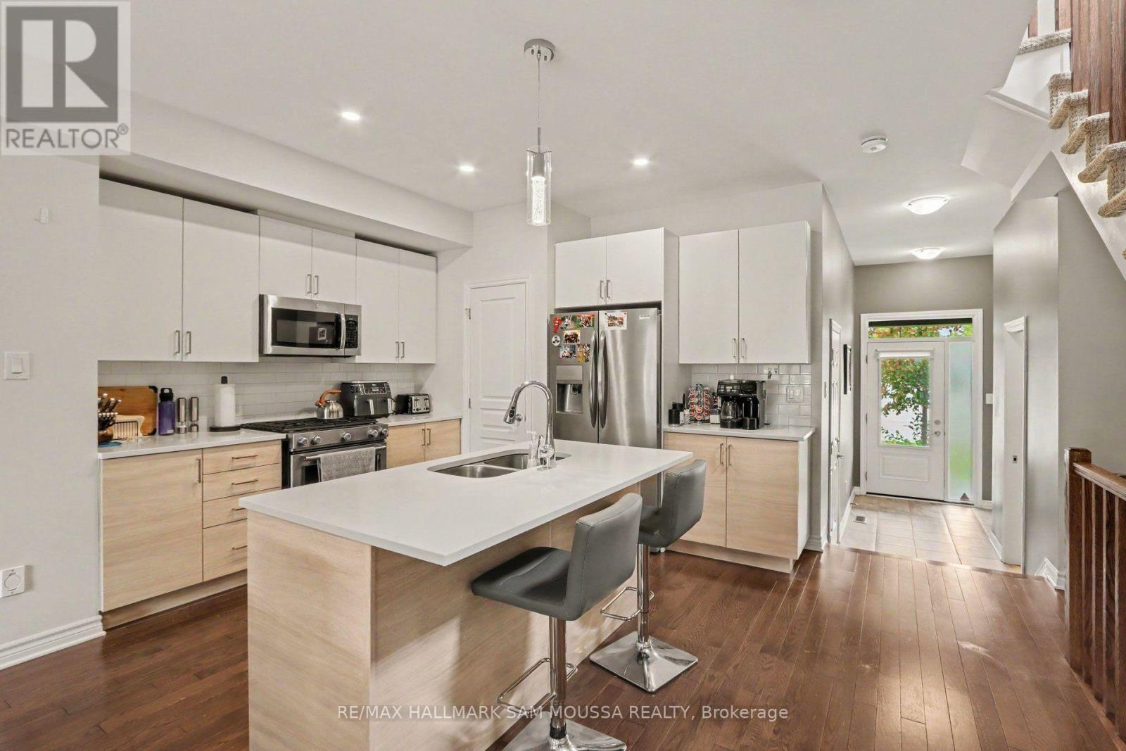 211 Tim Sheehan Place, Ottawa, Ontario  K2V 0N1 - Photo 10 - X13578416