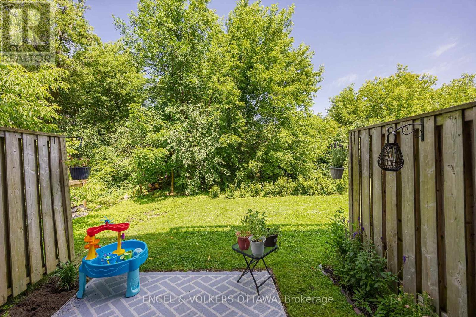 B - 35 Robinson Avenue, Ottawa, Ontario  K1N 8N8 - Photo 17 - X13578428