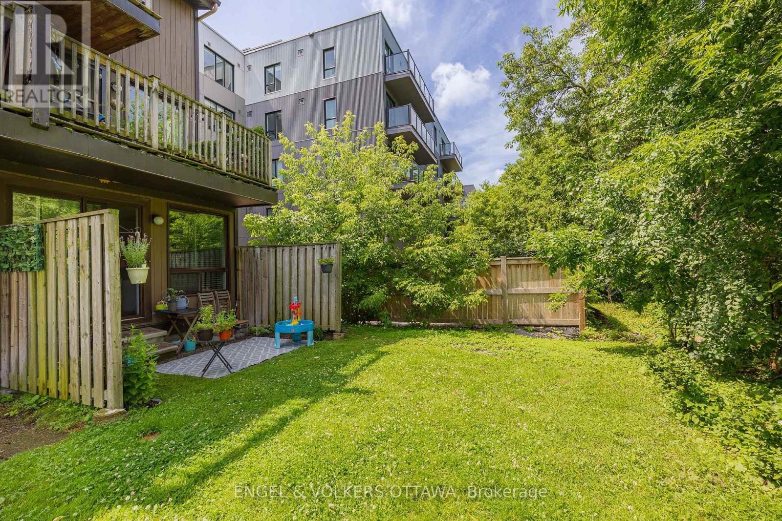 B - 35 Robinson Avenue, Ottawa, Ontario  K1N 8N8 - Photo 19 - X13578428
