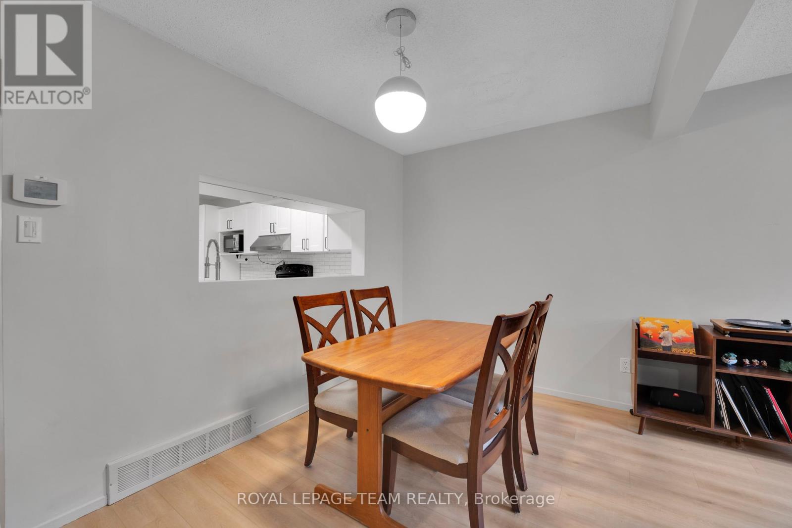 282 Dalehurst Drive, Ottawa, Ontario  K2G 4J5 - Photo 10 - X13578480