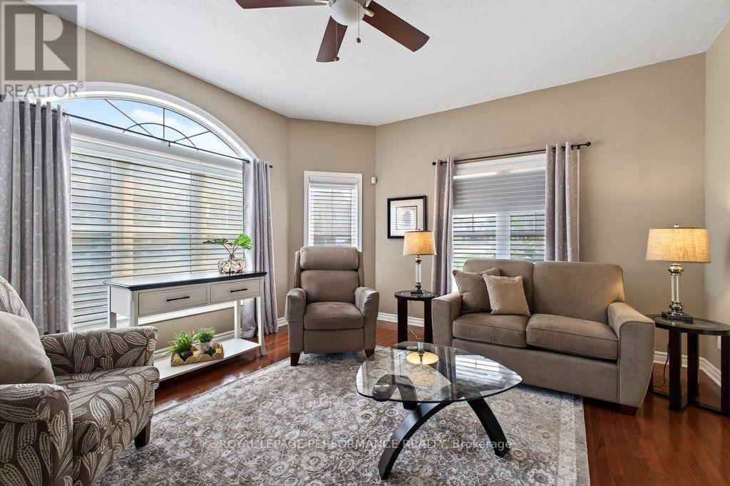 2423 Regatta Avenue, Ottawa, Ontario  K2J 0T7 - Photo 7 - X13578646