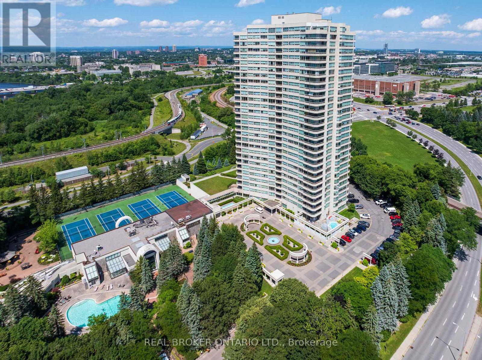 806 - 1480 Riverside Drive, Ottawa, Ontario  K1G 5H2 - Photo 3 - X13579024
