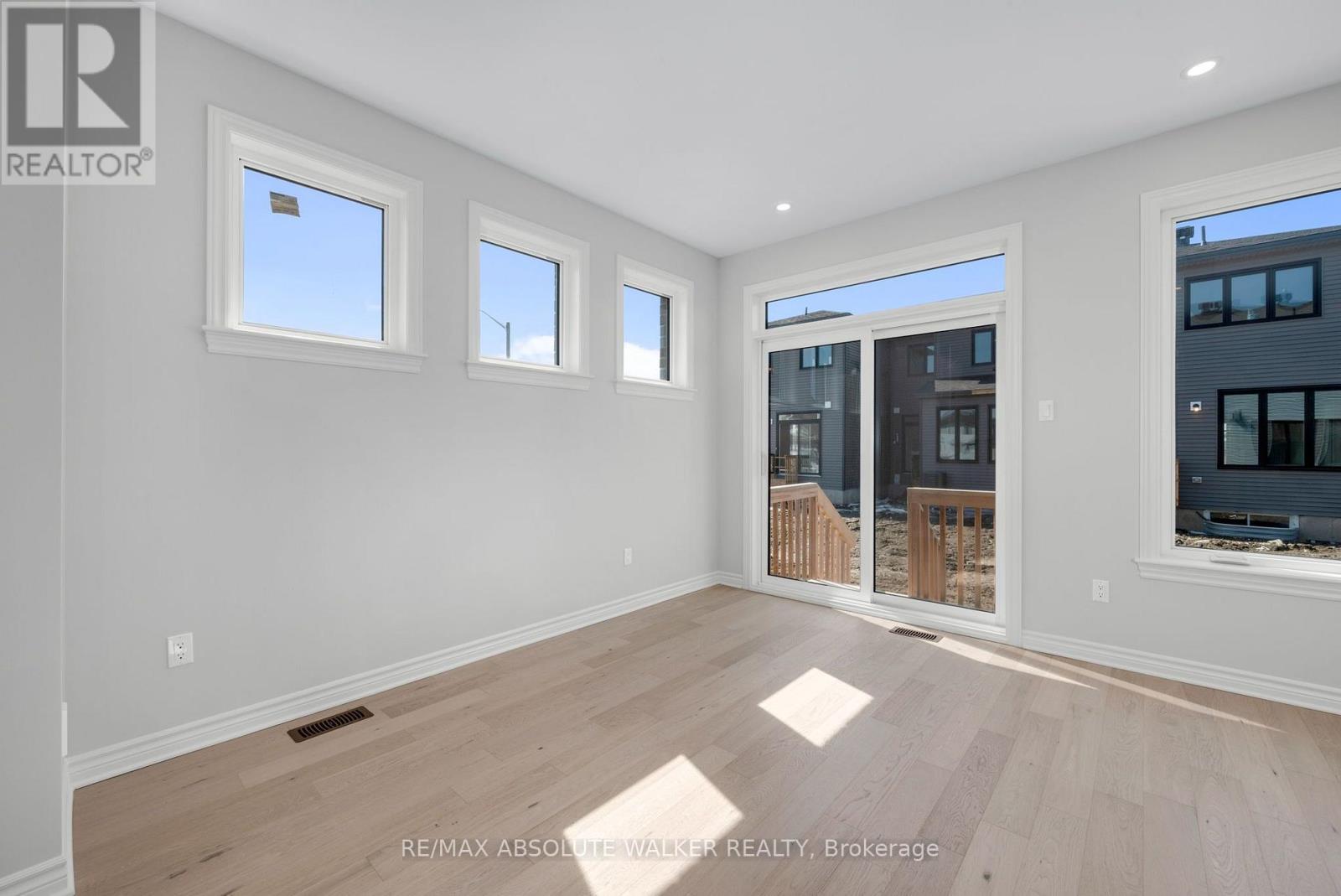 181 Kerala Place, Ottawa, Ontario  K1T 0Z3 - Photo 5 - X13579250