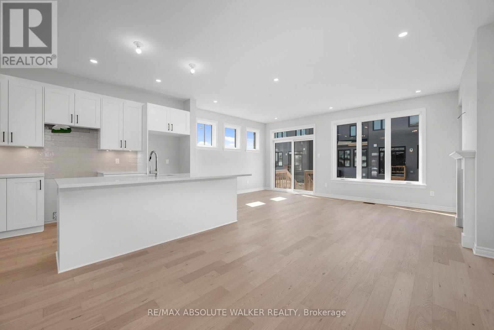 181 Kerala Place, Ottawa, Ontario  K1T 0Z3 - Photo 6 - X13579250