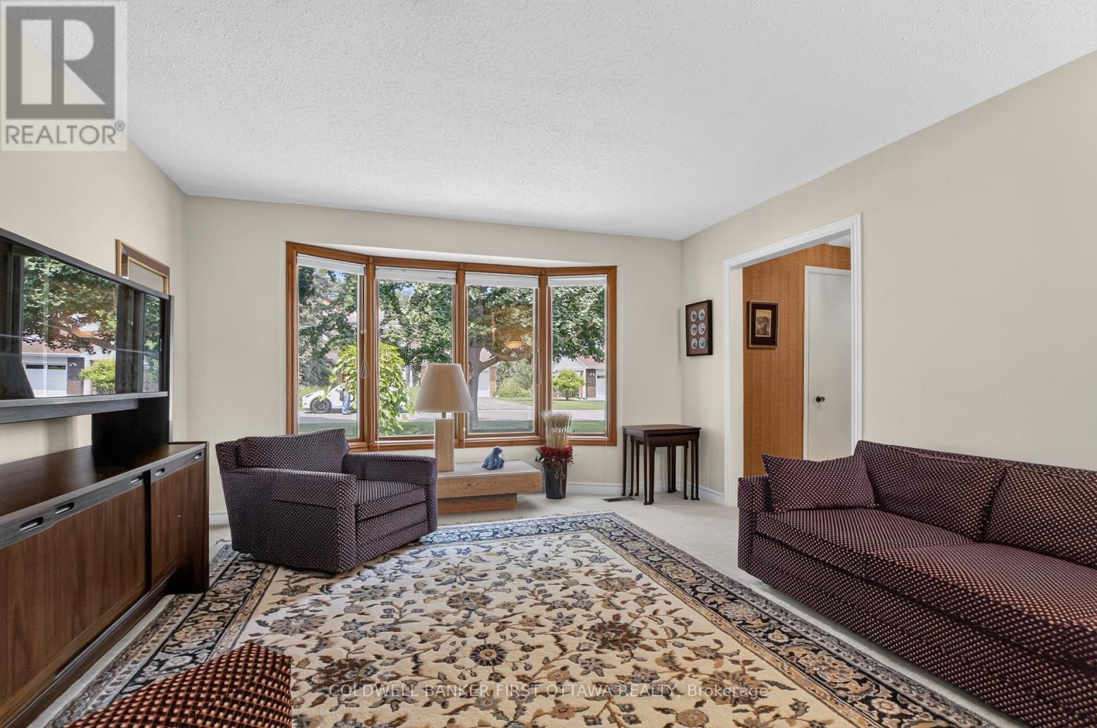 6 Cosburn Avenue, Ottawa, Ontario  K2H 8A1 - Photo 13 - X13579352