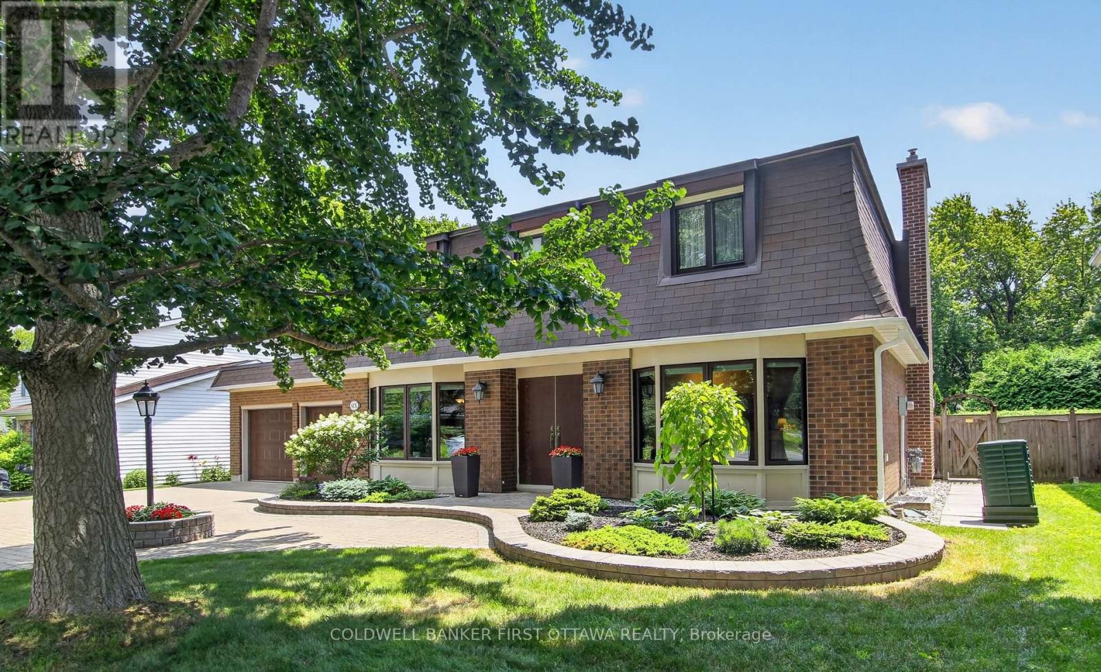 6 Cosburn Avenue, Ottawa, Ontario  K2H 8A1 - Photo 3 - X13579352