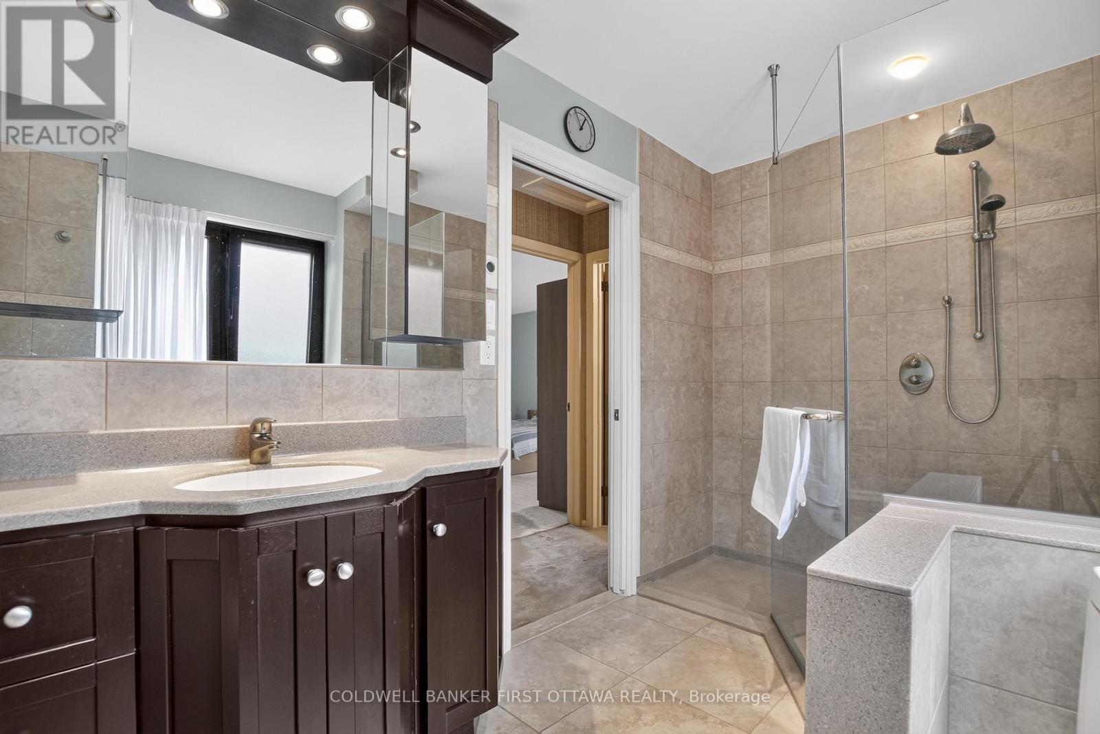 6 Cosburn Avenue, Ottawa, Ontario  K2H 8A1 - Photo 34 - X13579352