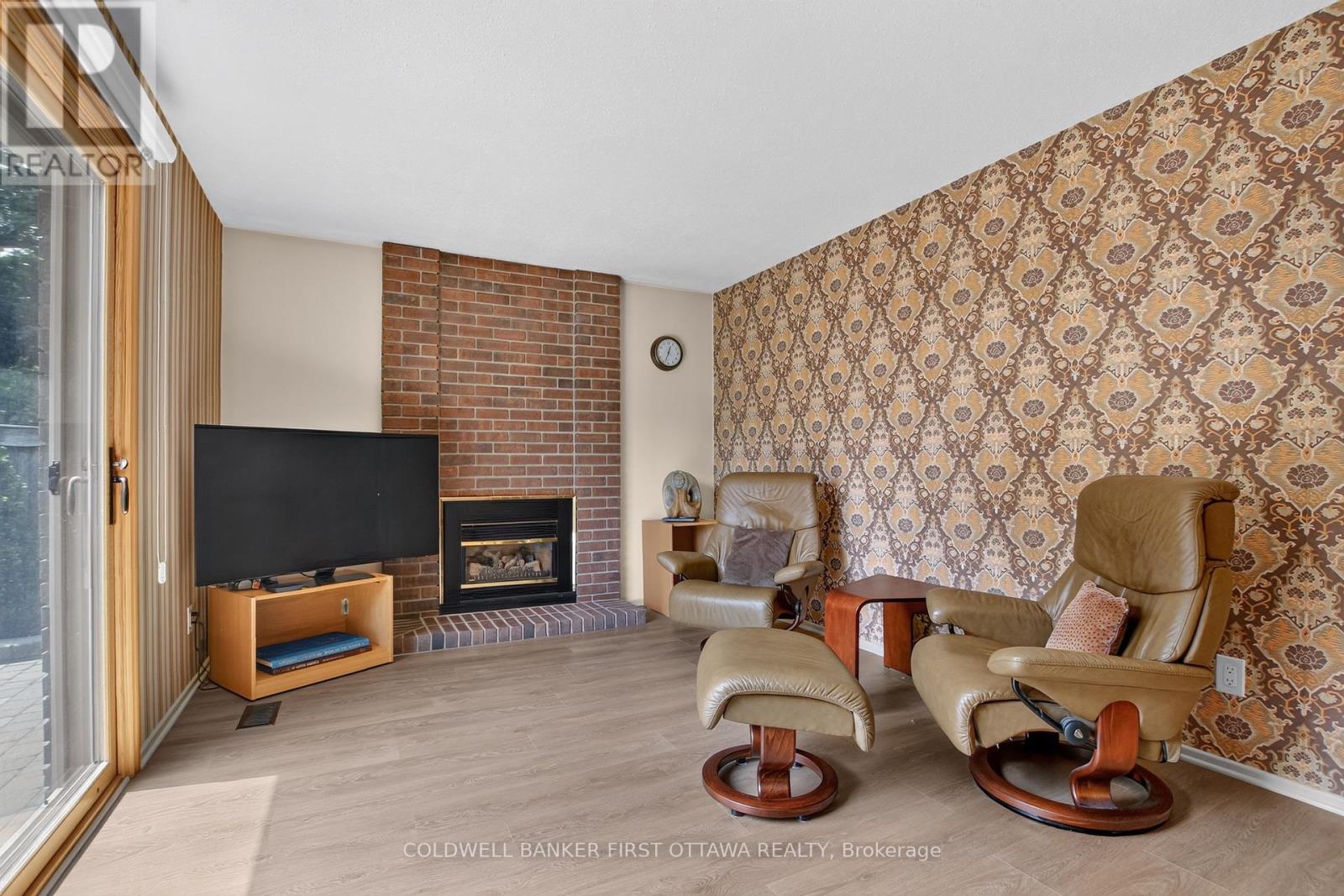 6 Cosburn Avenue, Ottawa, Ontario  K2H 8A1 - Photo 7 - X13579352