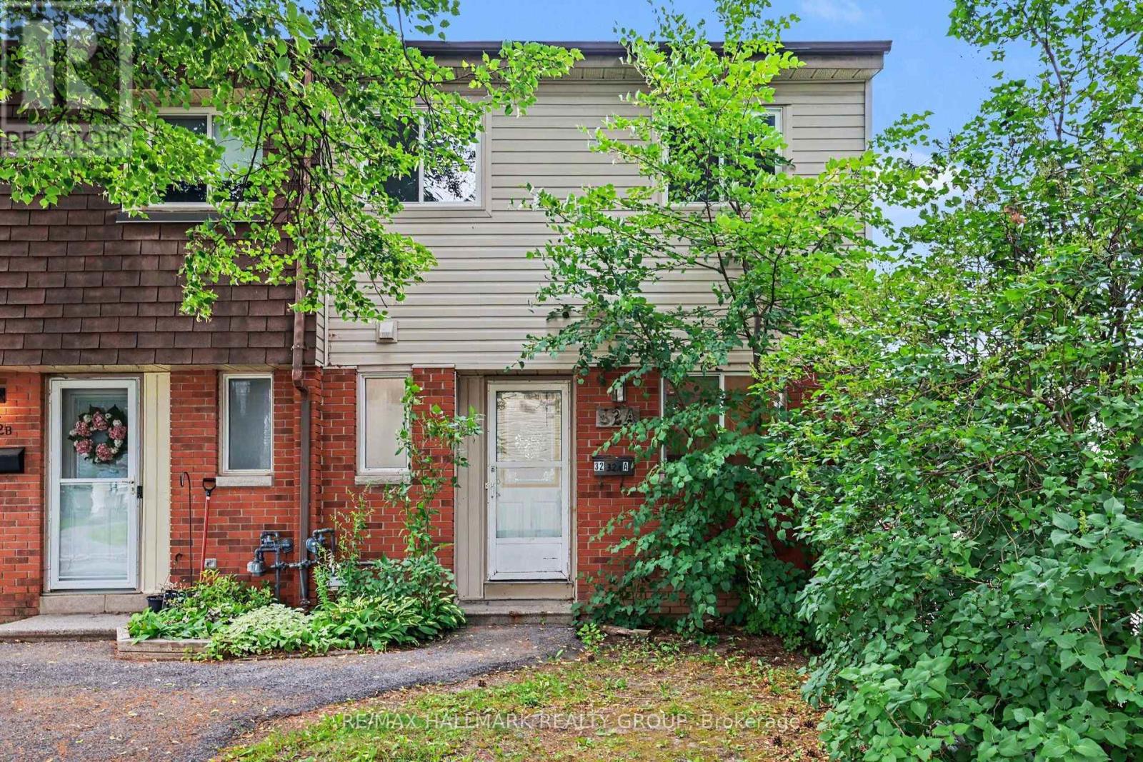 18 - 32a Sonnet Crescent, Ottawa, Ontario  K2H 8W7 - Photo 1 - X13579578