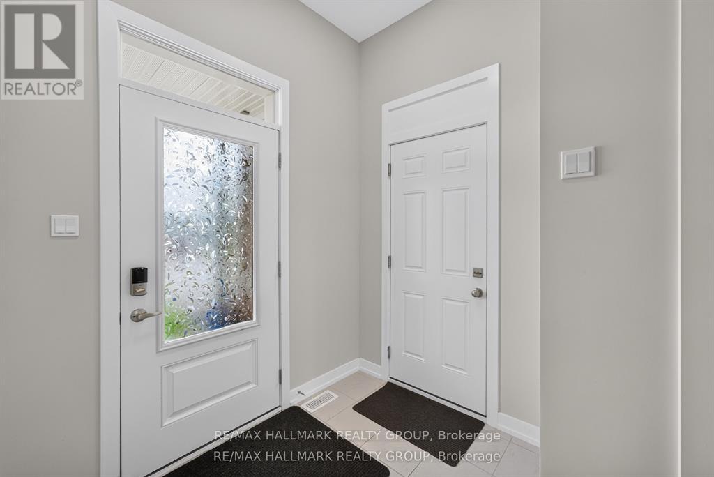 627 Alopex Row, Ottawa, Ontario  K0A 2Z0 - Photo 3 - X13579604