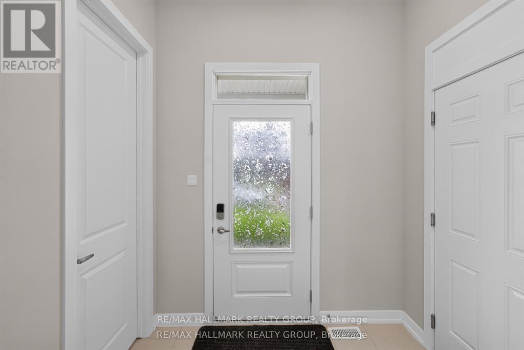 627 Alopex Row, Ottawa, Ontario  K0A 2Z0 - Photo 4 - X13579604
