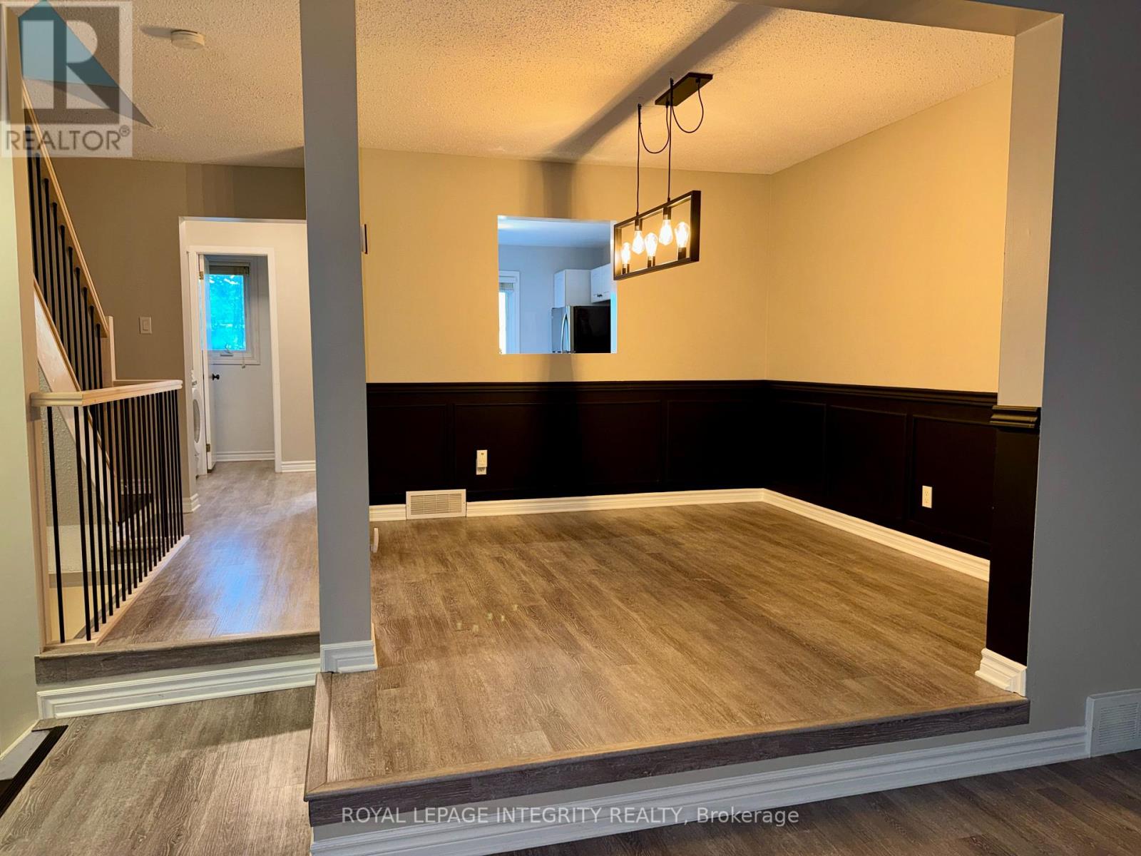 46 Lightfoot Place, Ottawa, Ontario  K2L 3M2 - Photo 4 - X13579676