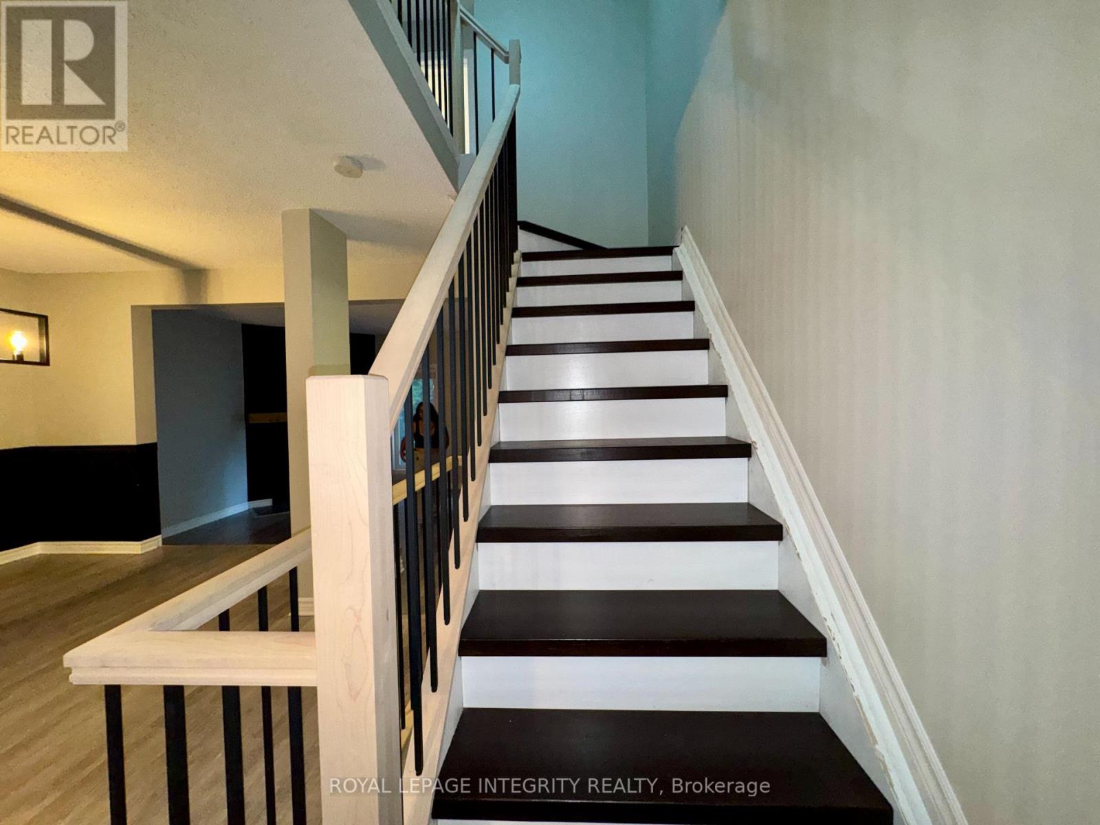 46 Lightfoot Place, Ottawa, Ontario  K2L 3M2 - Photo 8 - X13579676