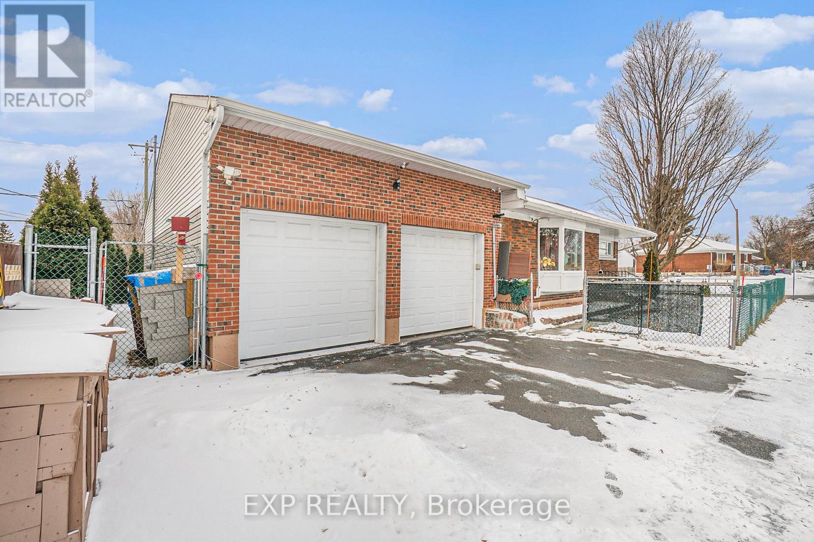 2024 Othello Avenue, Ottawa, Ontario  K1G 2A6 - Photo 2 - X13579758