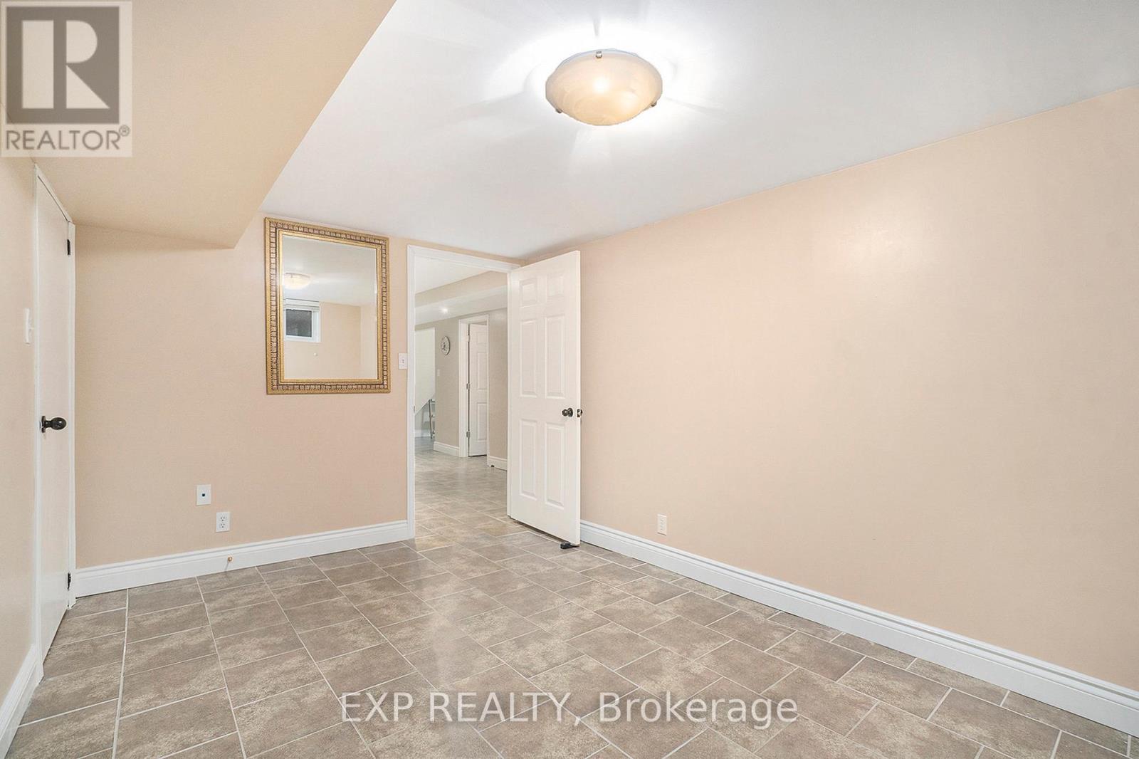 2024 Othello Avenue, Ottawa, Ontario  K1G 2A6 - Photo 20 - X13579758