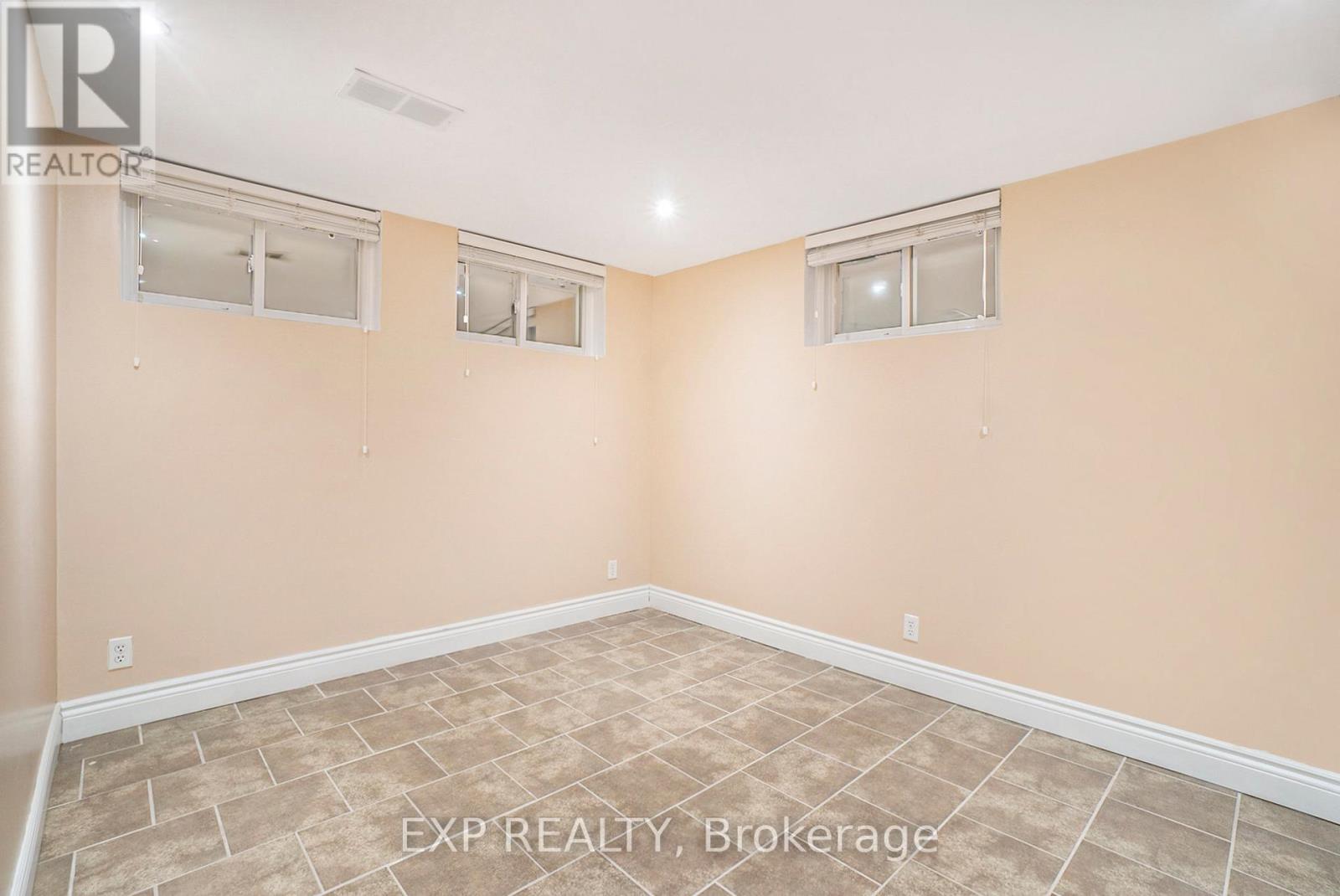 2024 Othello Avenue, Ottawa, Ontario  K1G 2A6 - Photo 21 - X13579758