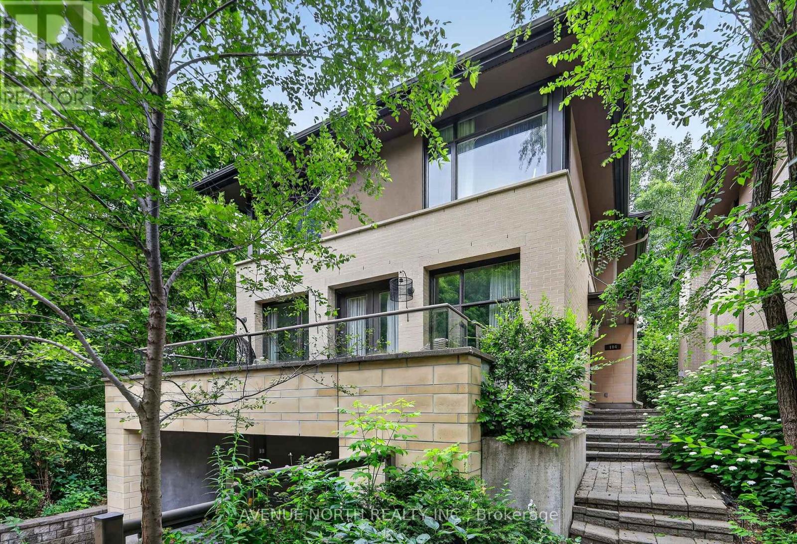 104 Black Maple Private, Ottawa, Ontario  K1M 0T7 - Photo 2 - X13579818