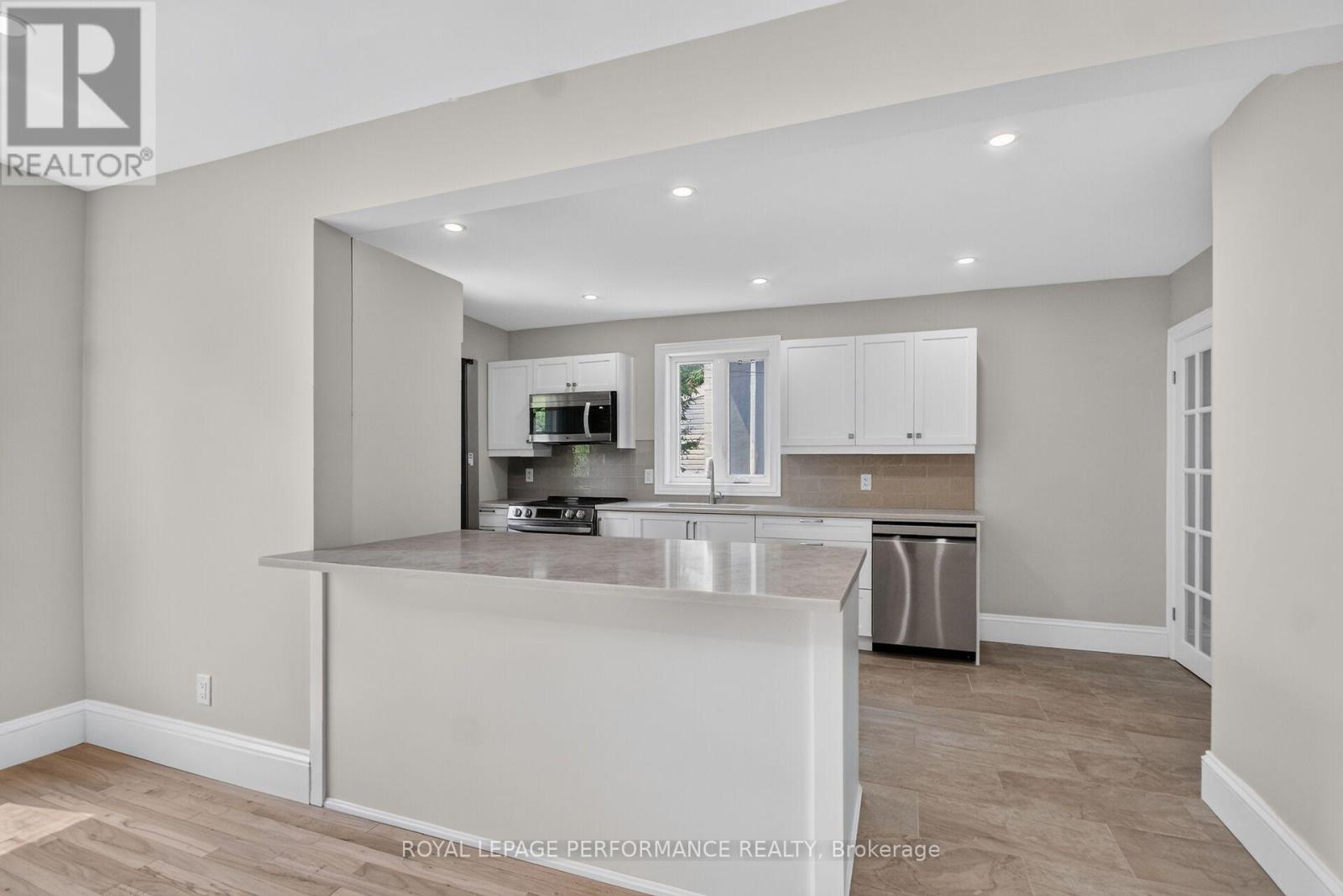 1104 Aldea Avenue, Ottawa, Ontario  K1H 8C2 - Photo 10 - X13579892