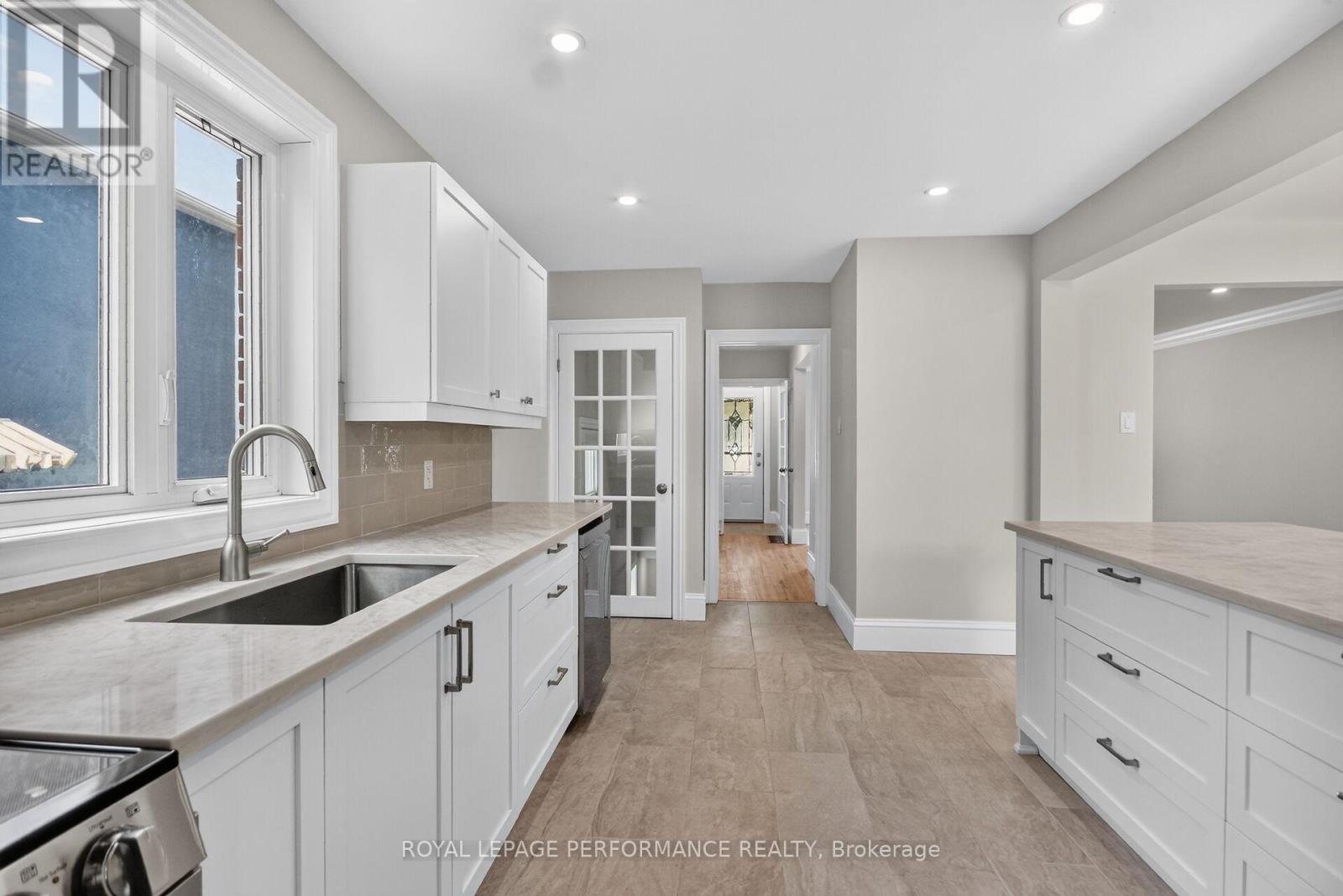 1104 Aldea Avenue, Ottawa, Ontario  K1H 8C2 - Photo 6 - X13579892
