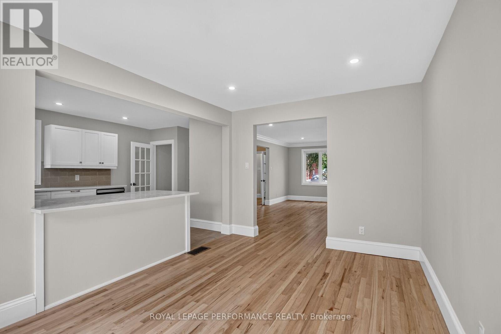 1104 Aldea Avenue, Ottawa, Ontario  K1H 8C2 - Photo 8 - X13579892