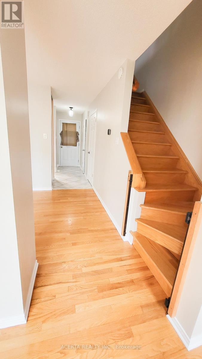 249 Teal Crescent, Ottawa, Ontario  K1E 2C3 - Photo 10 - X13580076