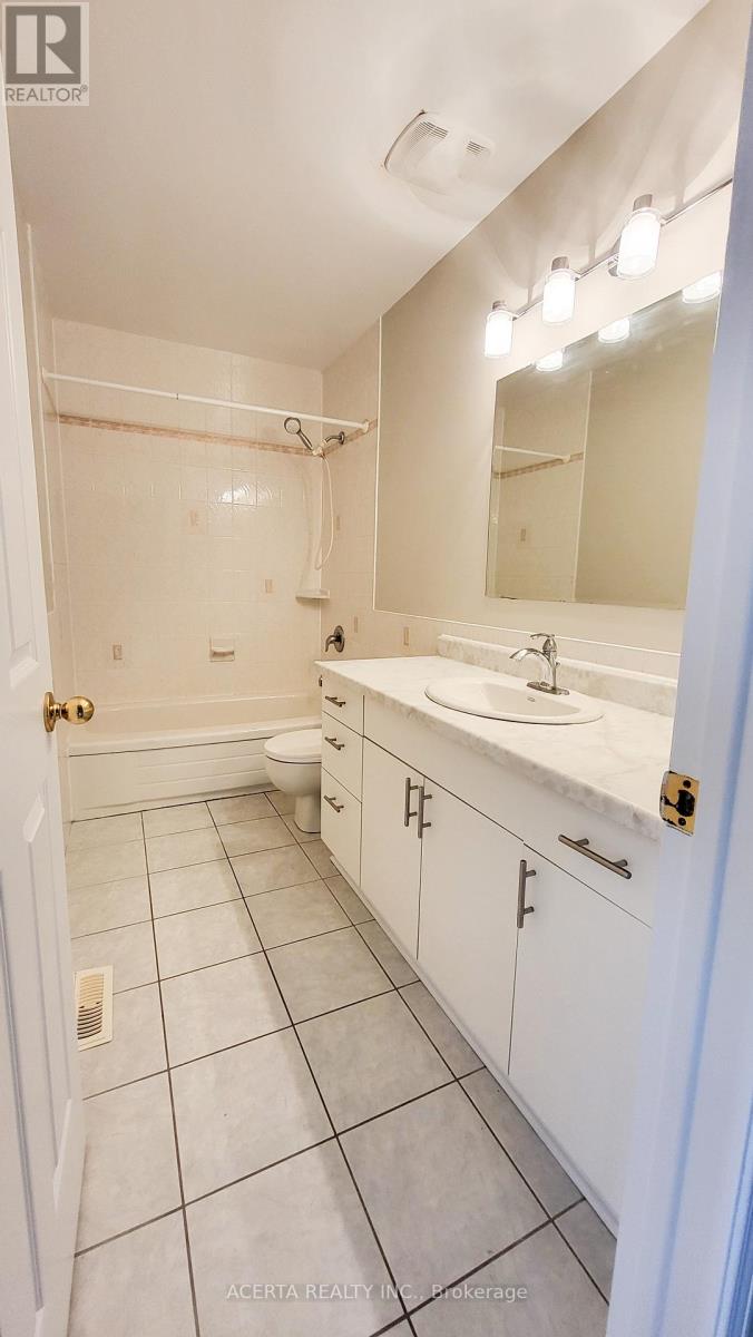 249 Teal Crescent, Ottawa, Ontario  K1E 2C3 - Photo 13 - X13580076