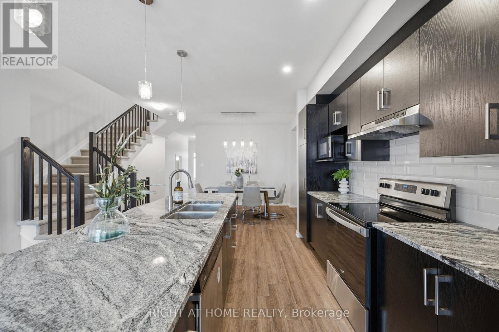 593 Edenwylde Drive, Ottawa, Ontario  K2S 2L1 - Photo 12 - X13580150