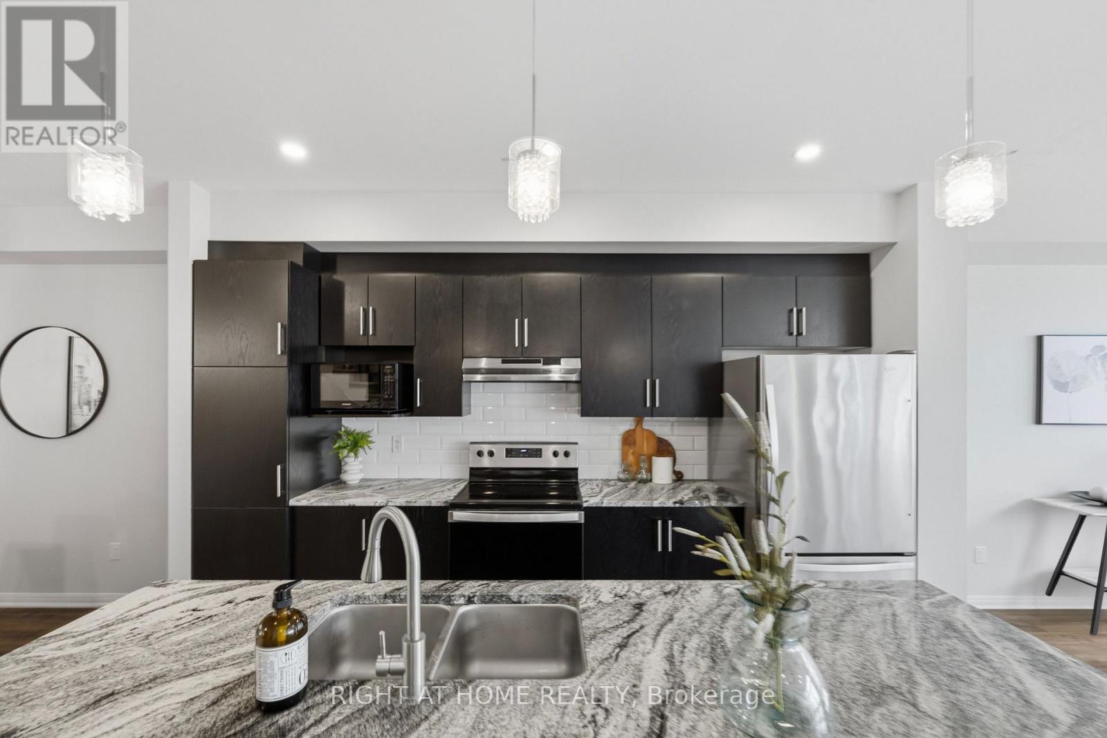 593 Edenwylde Drive, Ottawa, Ontario  K2S 2L1 - Photo 19 - X13580150