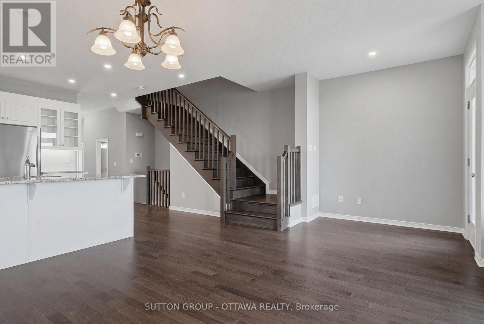 196 Jardiniere Street, Ottawa, Ontario  K2S 2K2 - Photo 7 - X13580202