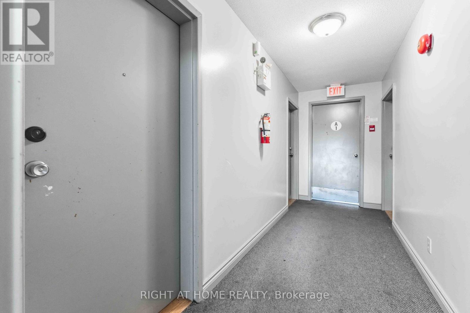 3 - 500 Fenerty Court, Ottawa, Ontario  K2L 3B1 - Photo 4 - X13580336