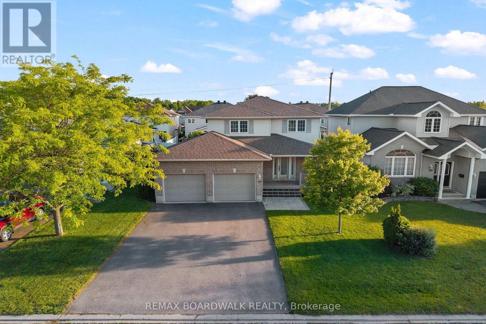 66 Short Road, Arnprior, Ontario  K7S 3X9 - Photo 2 - X13580400