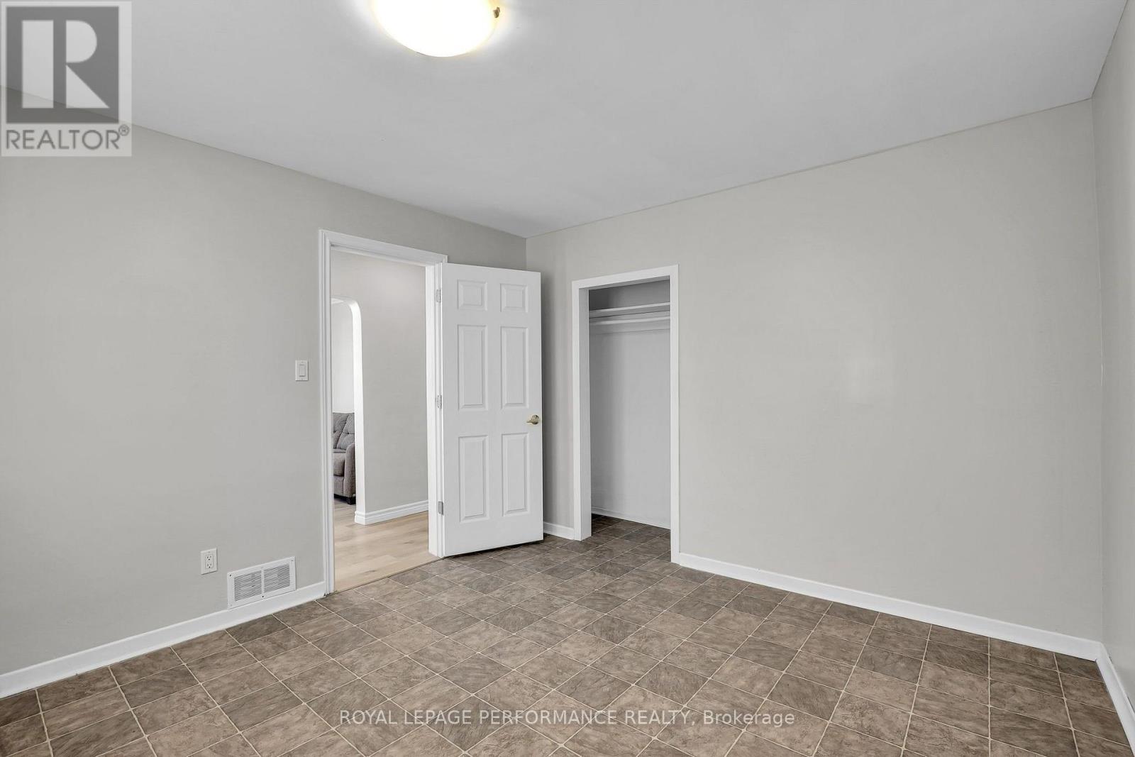 1482 Laperriere Avenue, Ottawa, Ontario  K1Z 7S9 - Photo 16 - X13580922