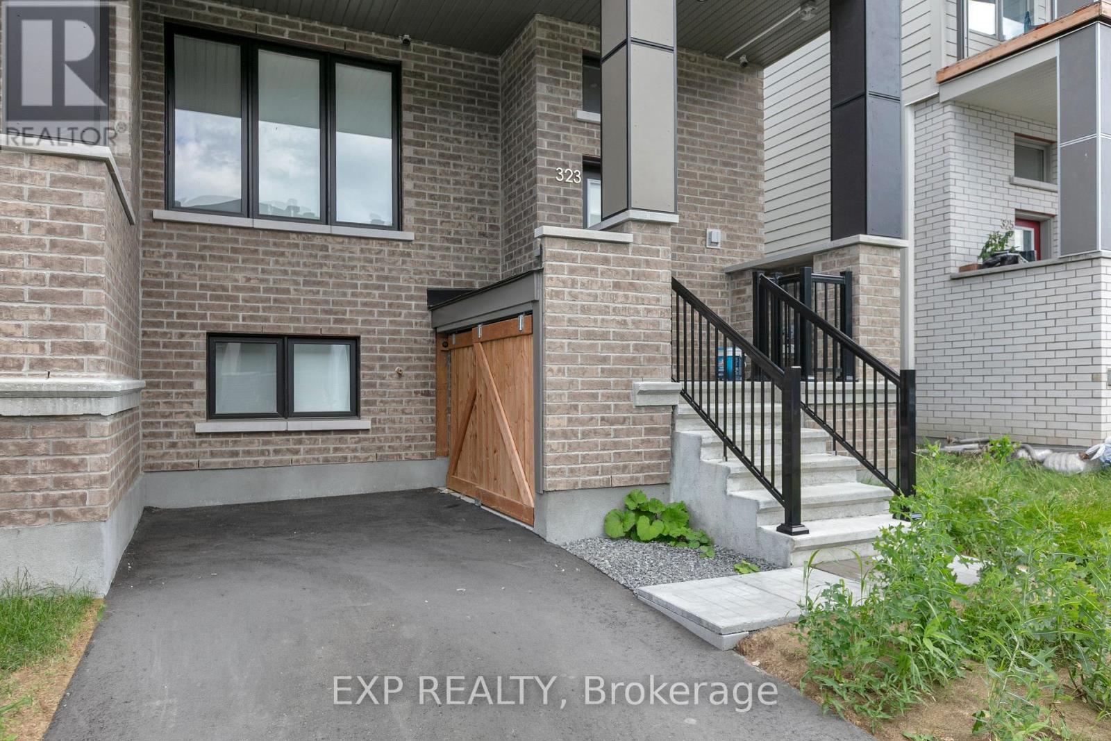 323 Catsfoot Walk, Ottawa, Ontario  K2J 7G9 - Photo 3 - X13581050