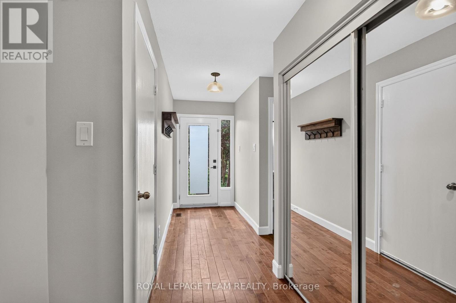 9 - 18 Chisholm Court, Ottawa, Ontario  K2K 1E2 - Photo 3 - X13581096