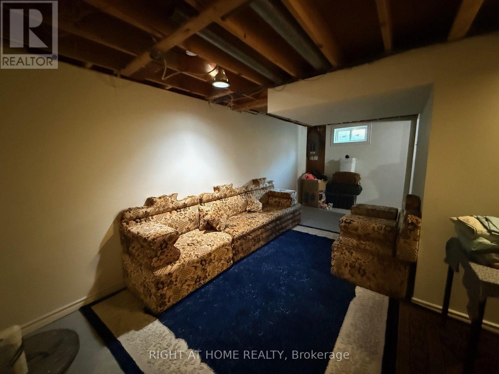 B - 1552 Beaverpond Drive, Ottawa, Ontario  K1B 3R9 - Photo 12 - X13581116
