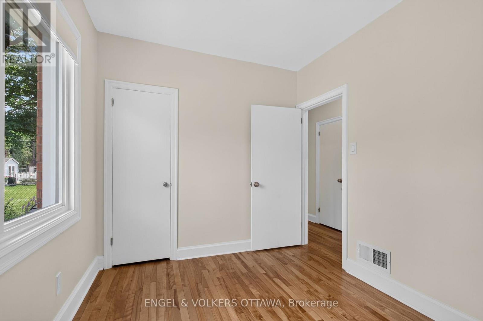2445 Alta Vista Drive, Ottawa, Ontario  K1H 7M9 - Photo 15 - X13581192