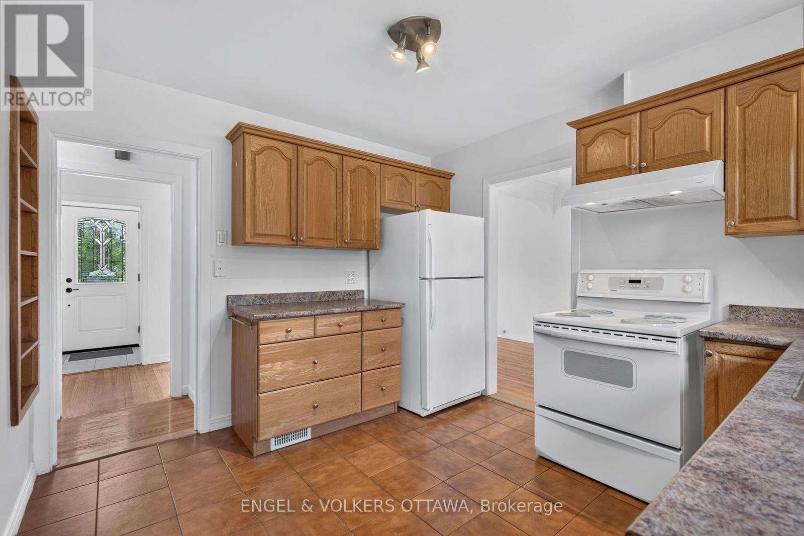 2439-2445 Alta Vista Drive, Ottawa, Ontario  K1H 7M9 - Photo 12 - X13581194