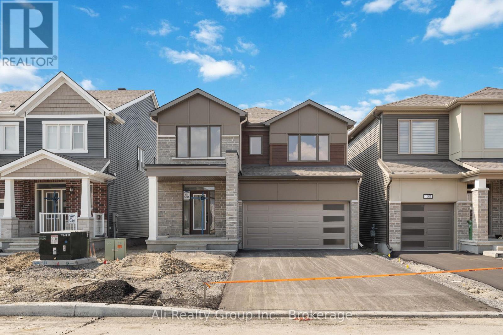 110 Yearling Circle, Ottawa, Ontario  K0A 2Z0 - Photo 1 - X13581210