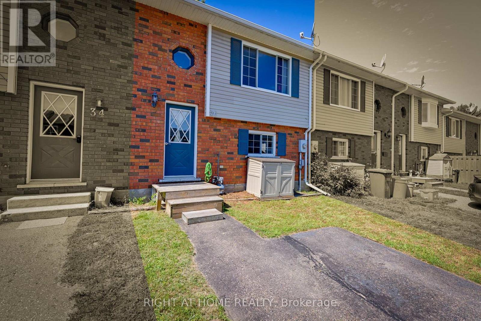 36 Northbrook Road, Petawawa, Ontario  K8H 3N5 - Photo 1 - X13581548