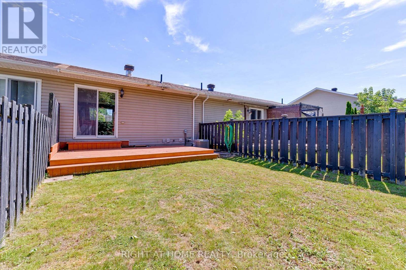 36 Northbrook Road, Petawawa, Ontario  K8H 3N5 - Photo 4 - X13581548